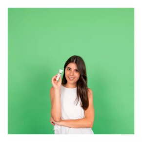 Quầng thâm, túi mắt và kem dưới mắt Alma Secret EYE CREAM antiedad con aguacate, té verde & cafeína
