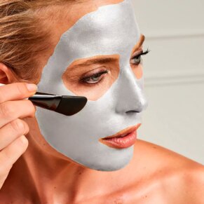 Iroha Nature PLATINUM peel-off glowing mask Mặt nạ