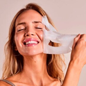 Mặt nạ Iroha Nature TISSUE MASK antiwrinkles Q10 + hyaluronic acid