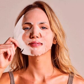 Iroha Nature TISSUE MASK moisturizing aloe + hyaluronic acid Kem dưỡng ẩm da mặt