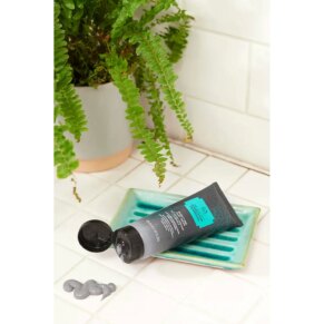 The Body Shop CHARCOAL clay wash Sữa rửa mặt